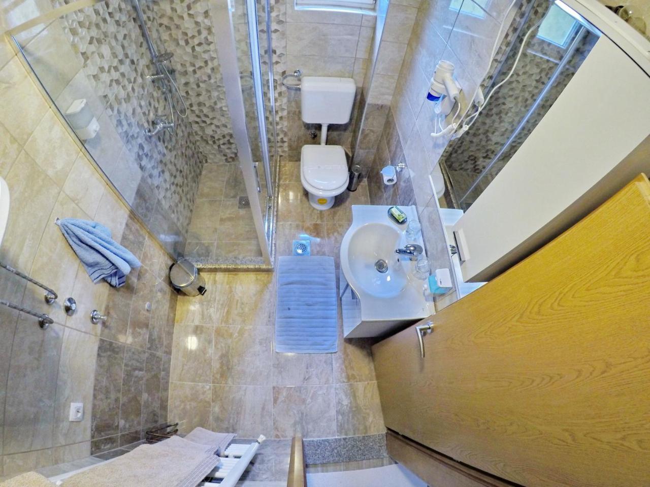 Apartments Pravica トレビニエ エクステリア 写真